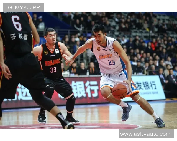 南京篮球队引领最新篮球配合TOP10榜单精彩瞬间回顾